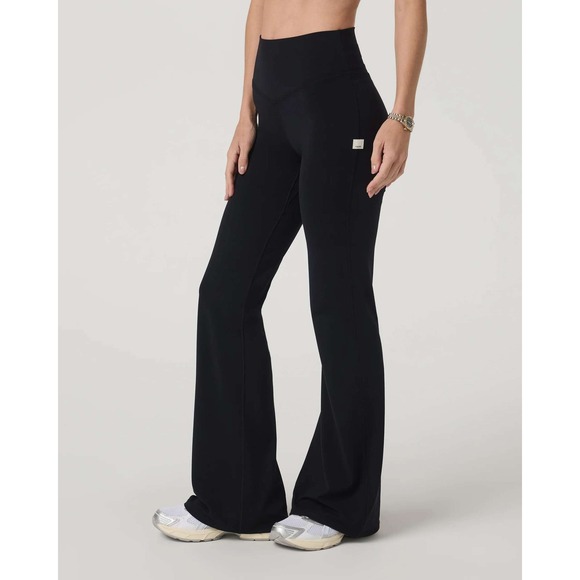 Vuori Pants - Vuori Studio Flare Legging Black High Rise Yoga Pants VW4301 Womens Size M